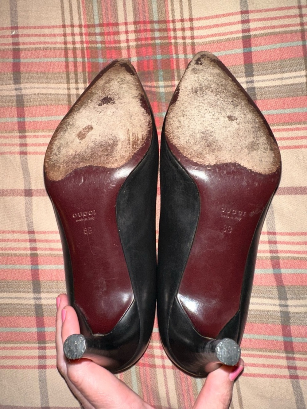 Gucci Black Leather Pointed Pumps - Picture 2 of 3